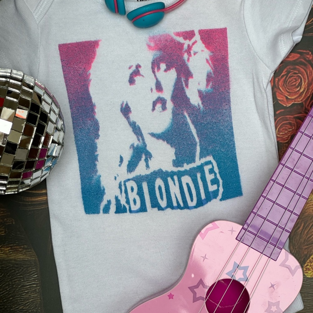 ⚡️BLONDIE Debbie Harry inspired soft graffiti hombre handmade baby onesies 6-9M